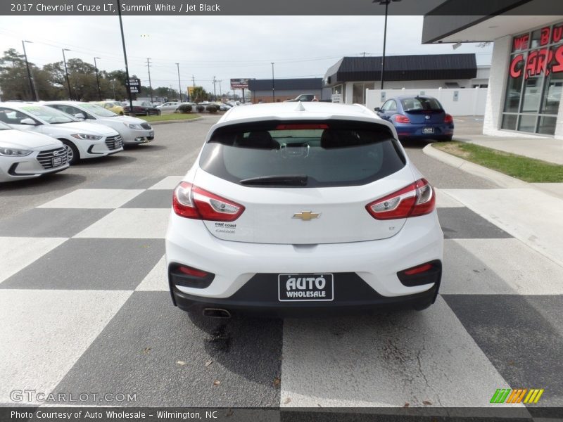 Summit White / Jet Black 2017 Chevrolet Cruze LT