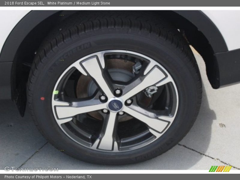 White Platinum / Medium Light Stone 2018 Ford Escape SEL
