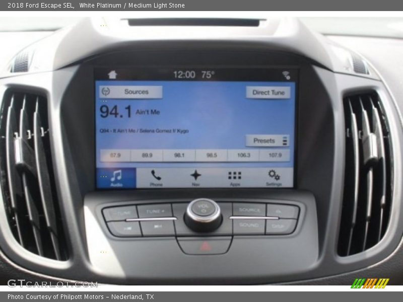 White Platinum / Medium Light Stone 2018 Ford Escape SEL