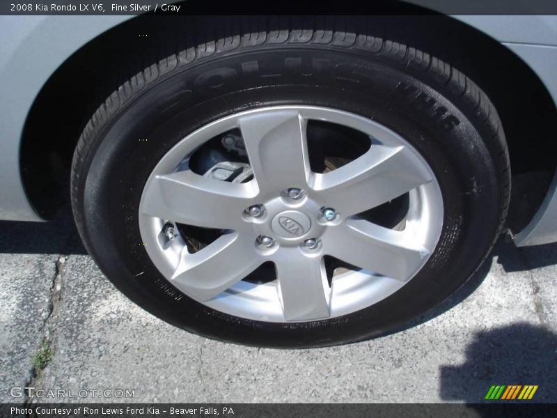 Fine Silver / Gray 2008 Kia Rondo LX V6
