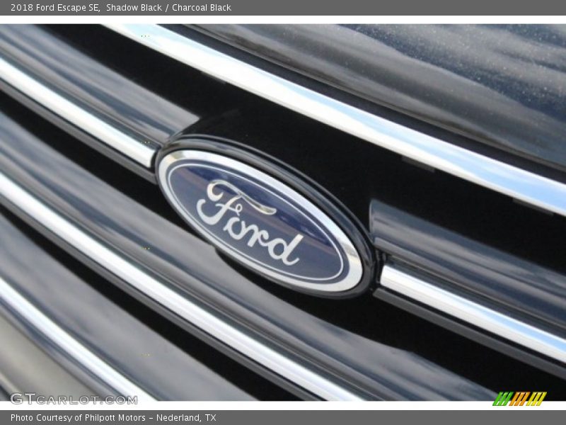 Shadow Black / Charcoal Black 2018 Ford Escape SE