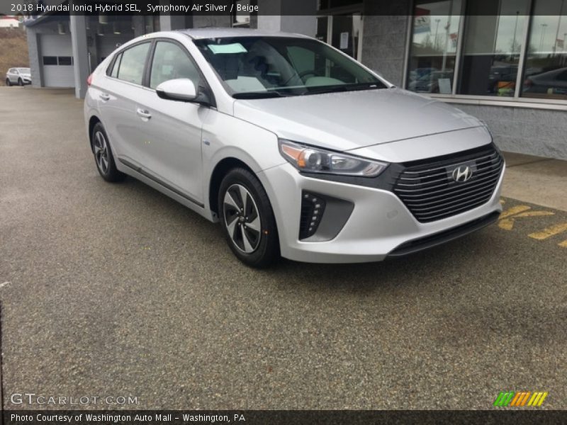 Front 3/4 View of 2018 Ioniq Hybrid SEL