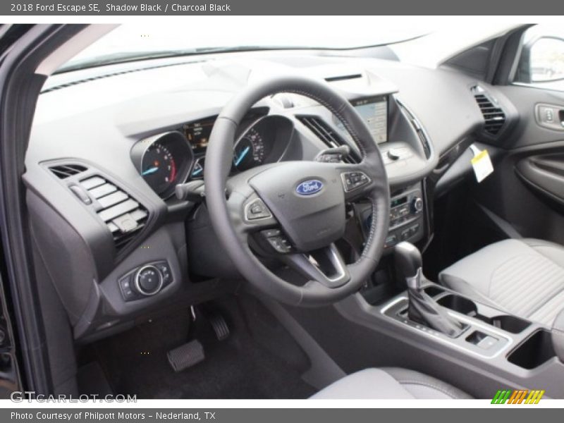 Shadow Black / Charcoal Black 2018 Ford Escape SE