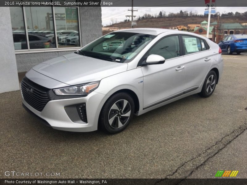 Front 3/4 View of 2018 Ioniq Hybrid SEL