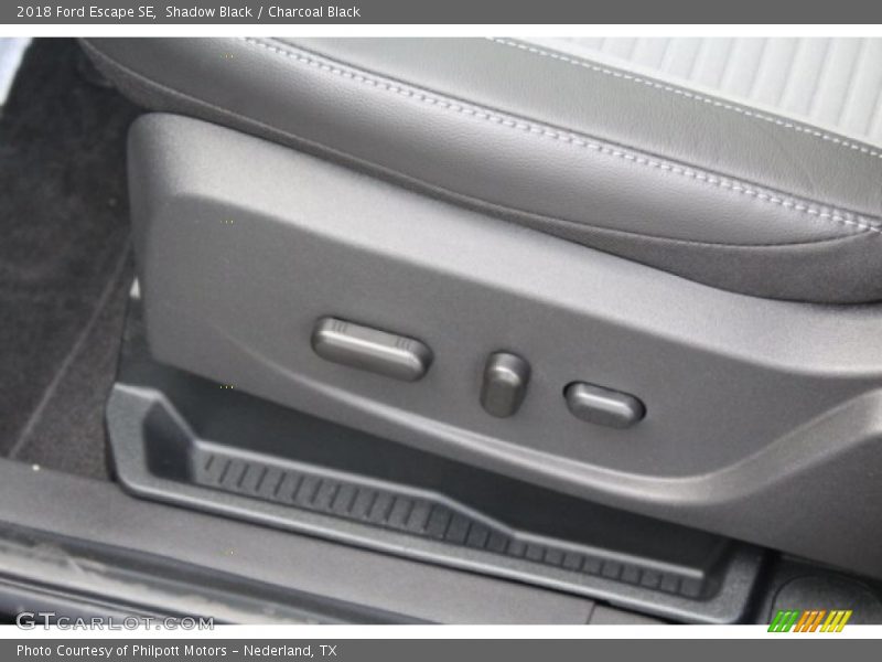 Shadow Black / Charcoal Black 2018 Ford Escape SE