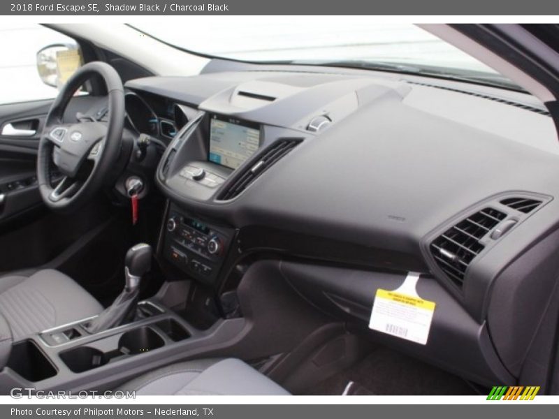 Shadow Black / Charcoal Black 2018 Ford Escape SE