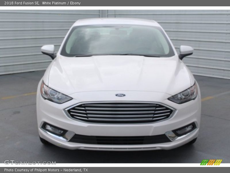 White Platinum / Ebony 2018 Ford Fusion SE