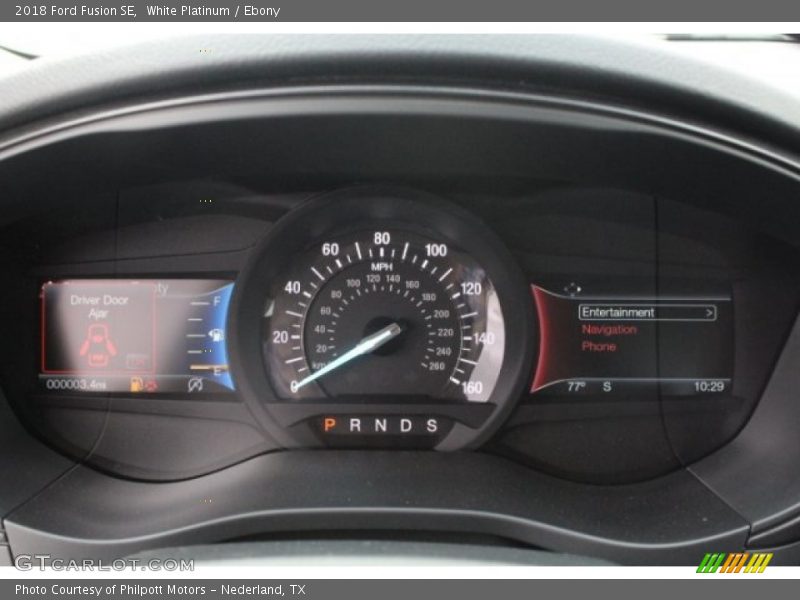White Platinum / Ebony 2018 Ford Fusion SE