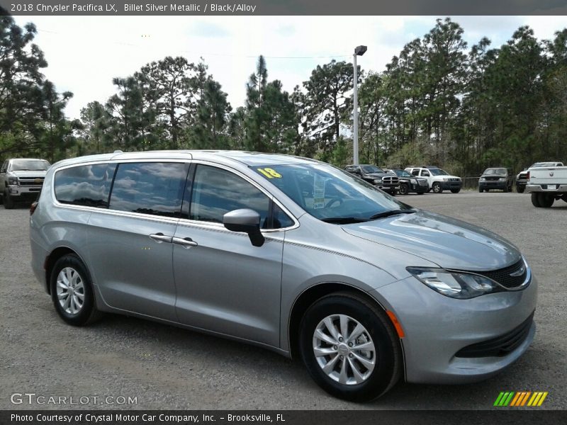 Front 3/4 View of 2018 Pacifica LX