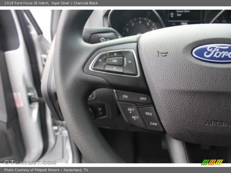 Ingot Silver / Charcoal Black 2018 Ford Focus SE Hatch
