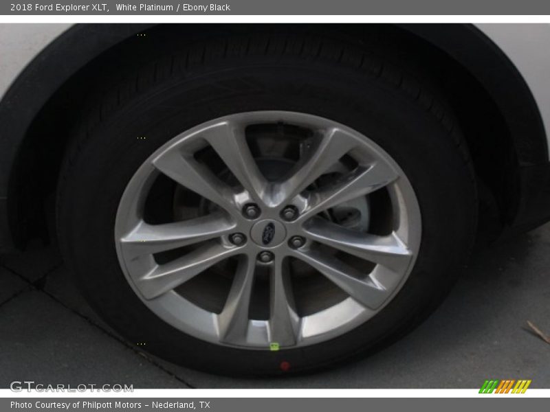 White Platinum / Ebony Black 2018 Ford Explorer XLT