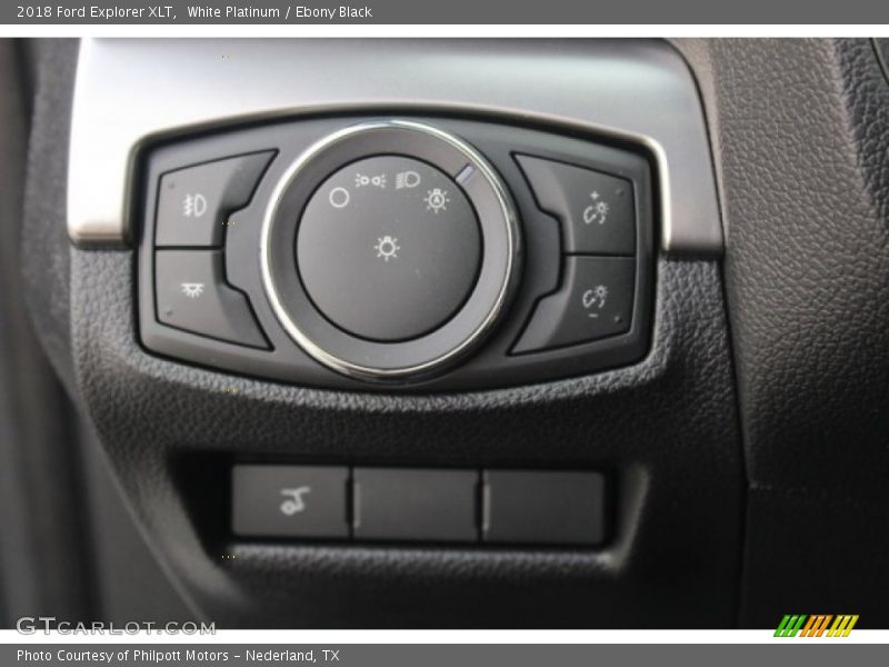 White Platinum / Ebony Black 2018 Ford Explorer XLT