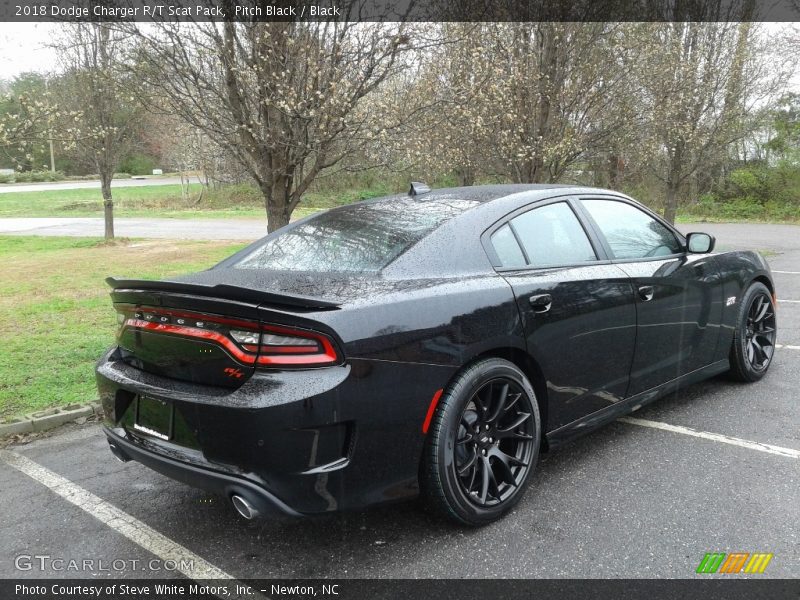 Pitch Black / Black 2018 Dodge Charger R/T Scat Pack