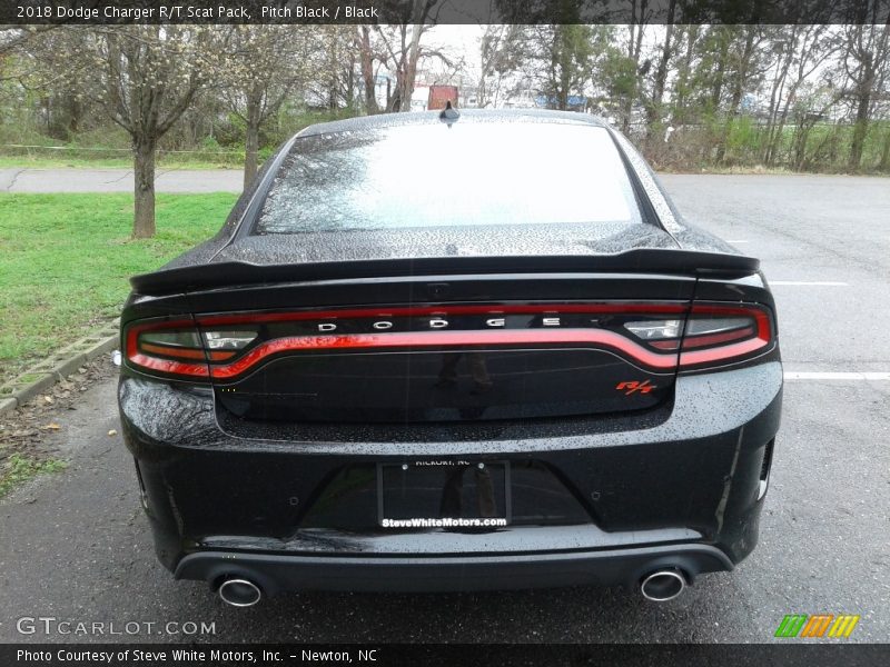 Pitch Black / Black 2018 Dodge Charger R/T Scat Pack