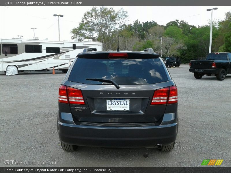 Granite Pearl / Black 2018 Dodge Journey SE