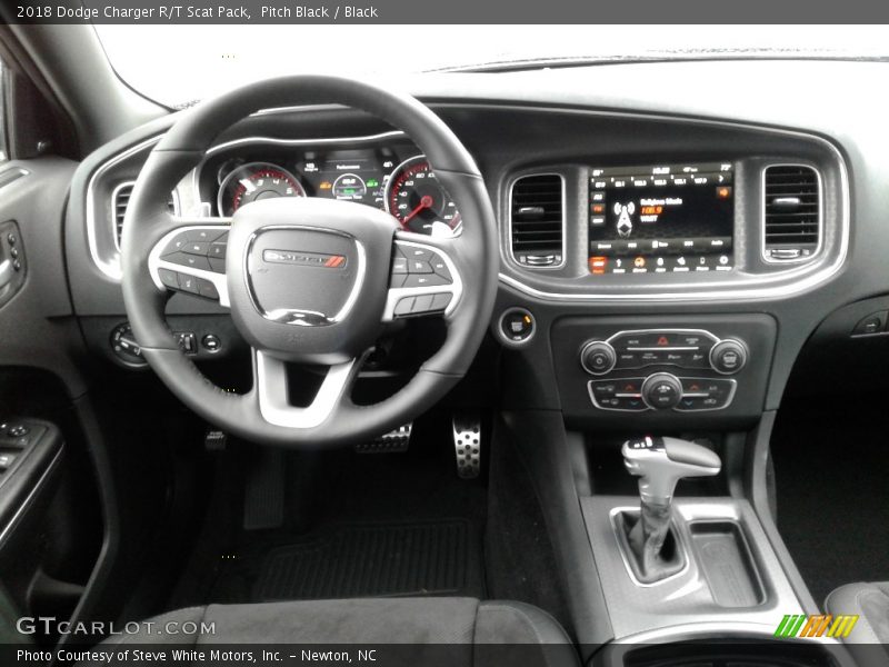 Pitch Black / Black 2018 Dodge Charger R/T Scat Pack