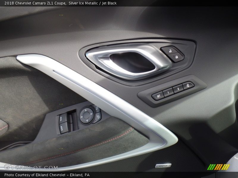 Controls of 2018 Camaro ZL1 Coupe