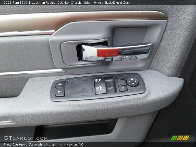 Bright White / Black/Diesel Gray 2018 Ram 3500 Tradesman Regular Cab 4x4 Chassis