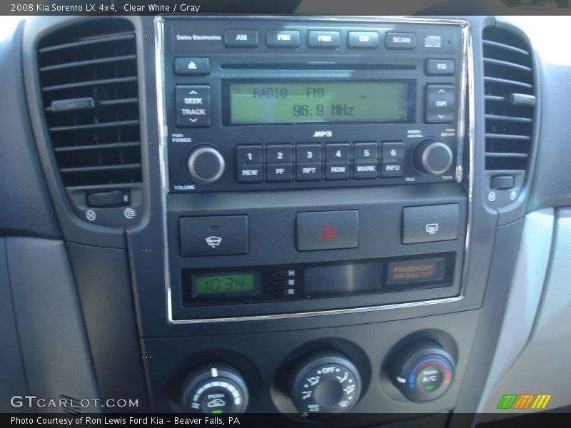 Clear White / Gray 2008 Kia Sorento LX 4x4
