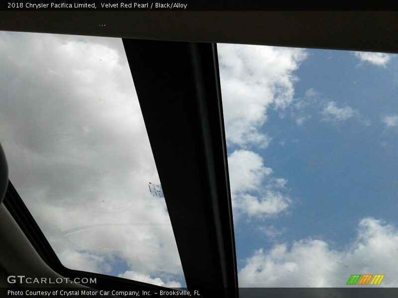 Velvet Red Pearl / Black/Alloy 2018 Chrysler Pacifica Limited