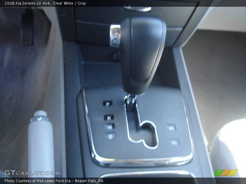 Clear White / Gray 2008 Kia Sorento LX 4x4