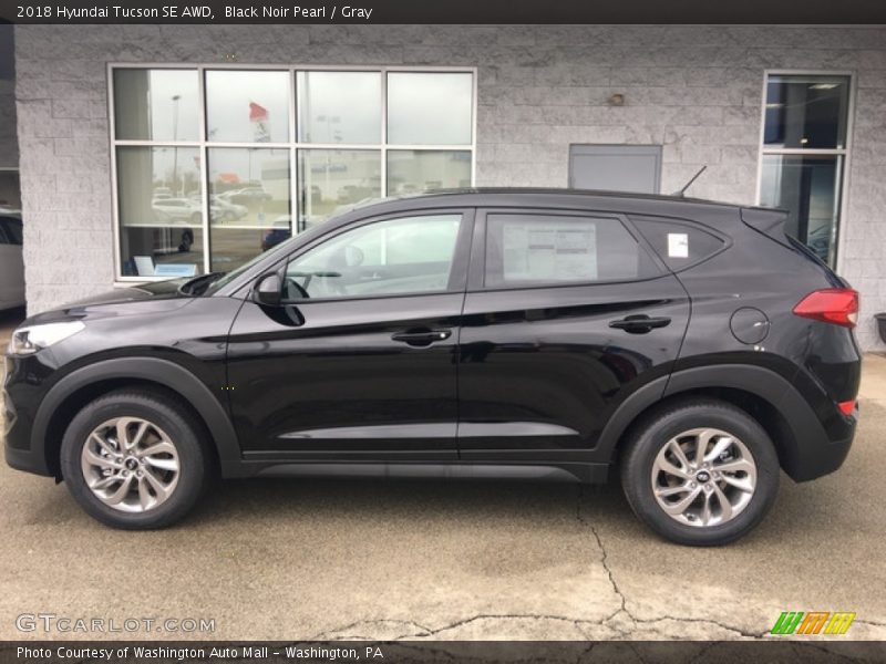 Black Noir Pearl / Gray 2018 Hyundai Tucson SE AWD