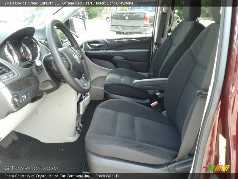 Octane Red Pearl / Black/Light Graystone 2018 Dodge Grand Caravan SE