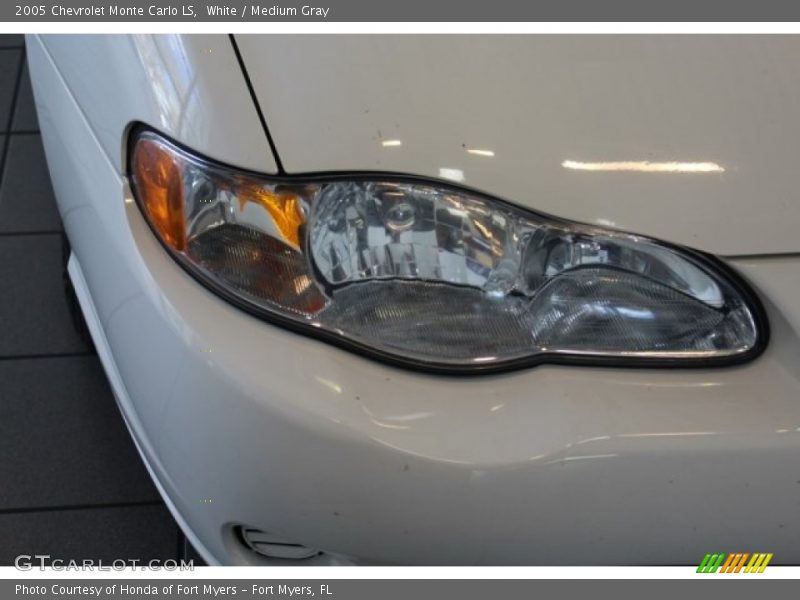 White / Medium Gray 2005 Chevrolet Monte Carlo LS