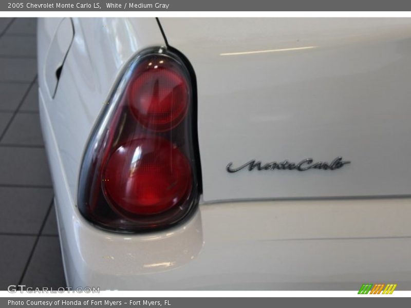 White / Medium Gray 2005 Chevrolet Monte Carlo LS