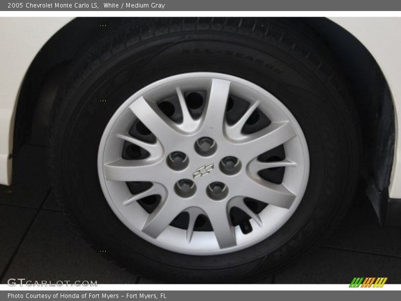 White / Medium Gray 2005 Chevrolet Monte Carlo LS