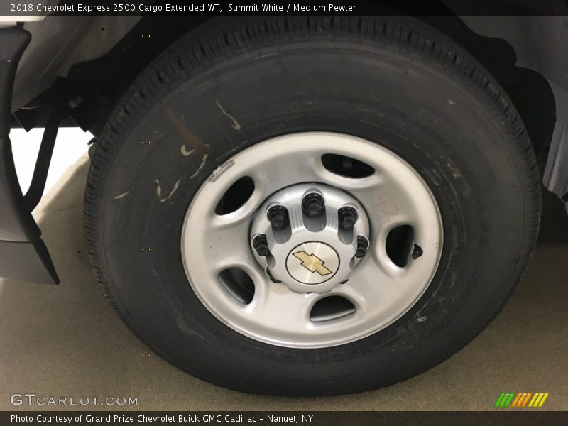 Summit White / Medium Pewter 2018 Chevrolet Express 2500 Cargo Extended WT