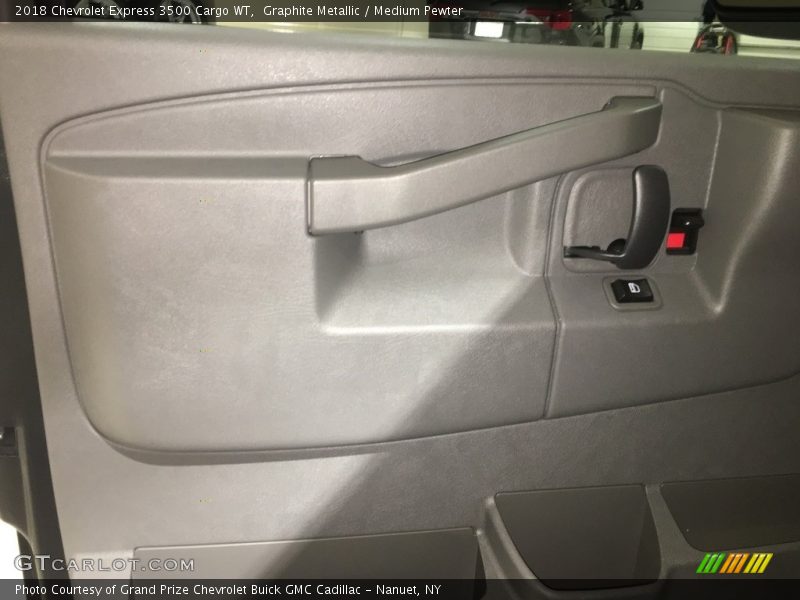 Graphite Metallic / Medium Pewter 2018 Chevrolet Express 3500 Cargo WT