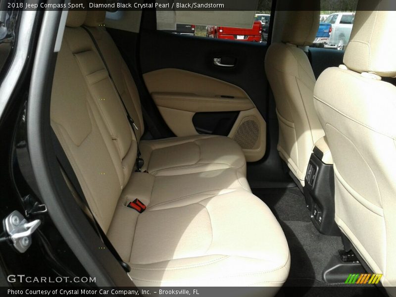 Diamond Black Crystal Pearl / Black/Sandstorm 2018 Jeep Compass Sport