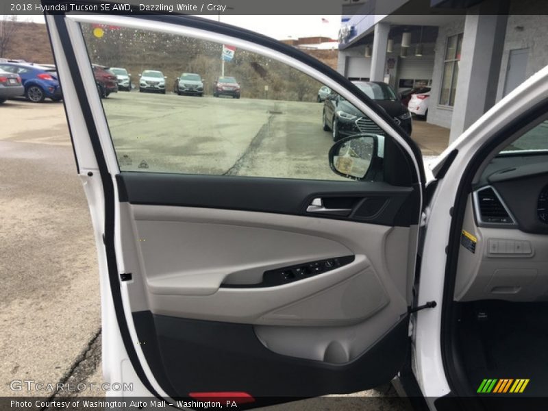 Dazzling White / Gray 2018 Hyundai Tucson SE AWD