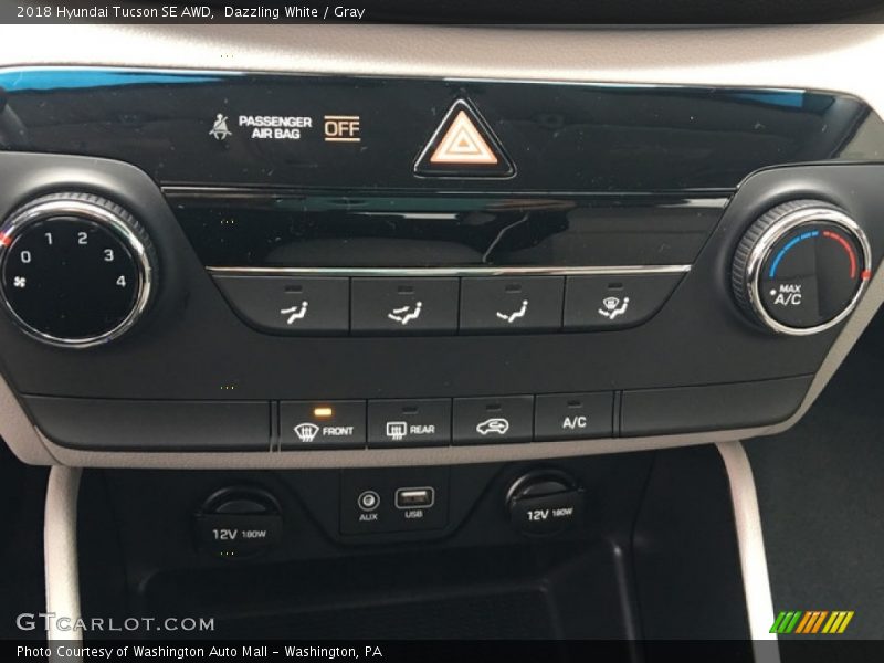 Dazzling White / Gray 2018 Hyundai Tucson SE AWD