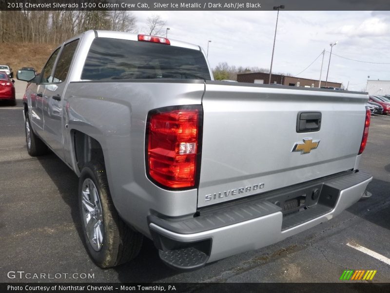 Silver Ice Metallic / Dark Ash/Jet Black 2018 Chevrolet Silverado 1500 Custom Crew Cab