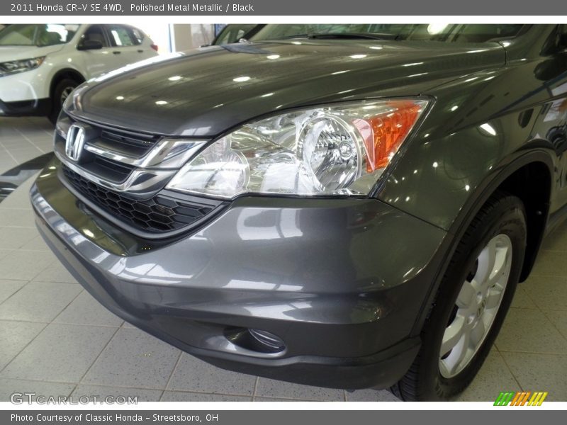Polished Metal Metallic / Black 2011 Honda CR-V SE 4WD