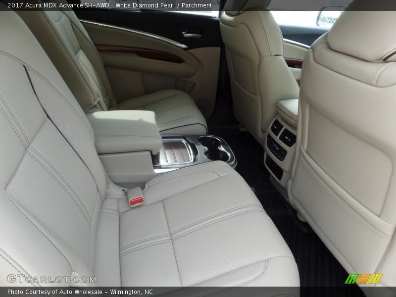 White Diamond Pearl / Parchment 2017 Acura MDX Advance SH-AWD