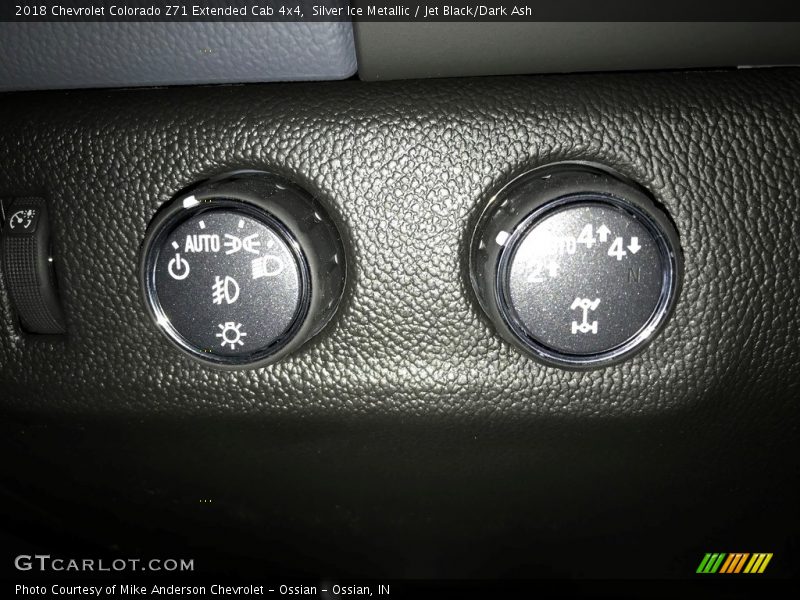 Silver Ice Metallic / Jet Black/Dark Ash 2018 Chevrolet Colorado Z71 Extended Cab 4x4