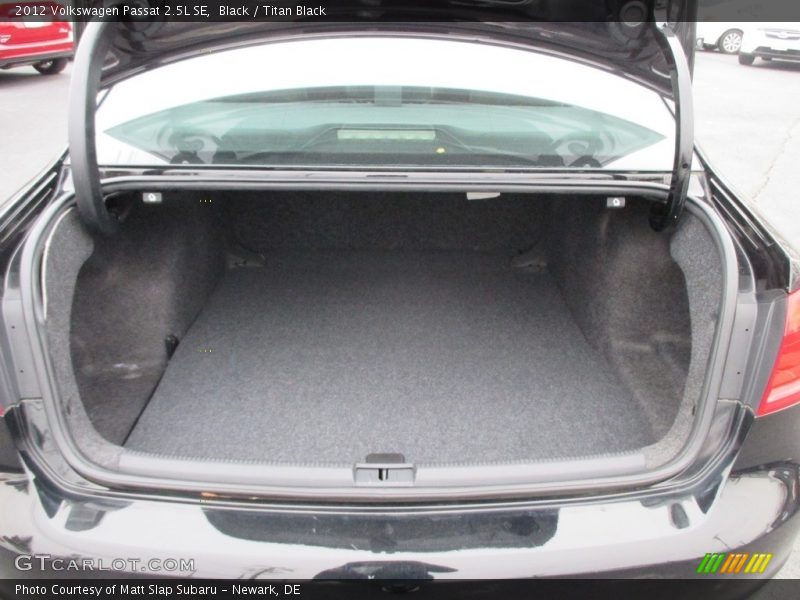 Black / Titan Black 2012 Volkswagen Passat 2.5L SE
