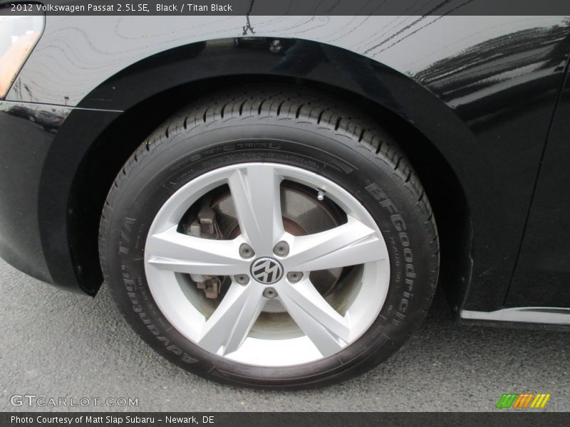 Black / Titan Black 2012 Volkswagen Passat 2.5L SE
