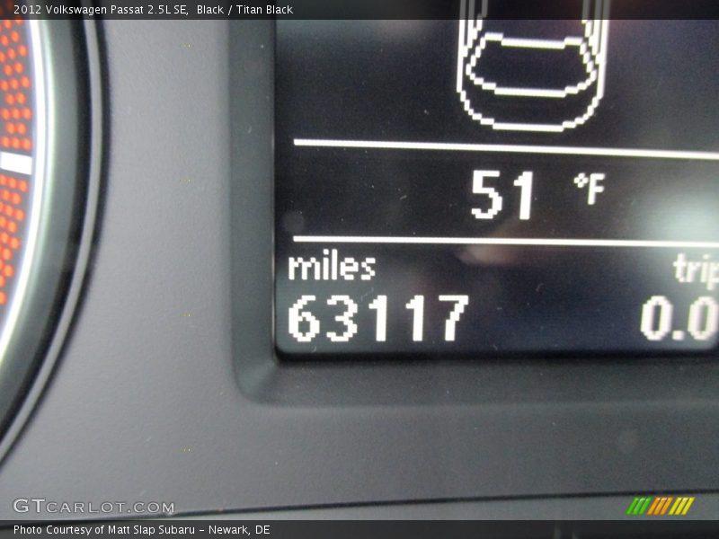 Black / Titan Black 2012 Volkswagen Passat 2.5L SE