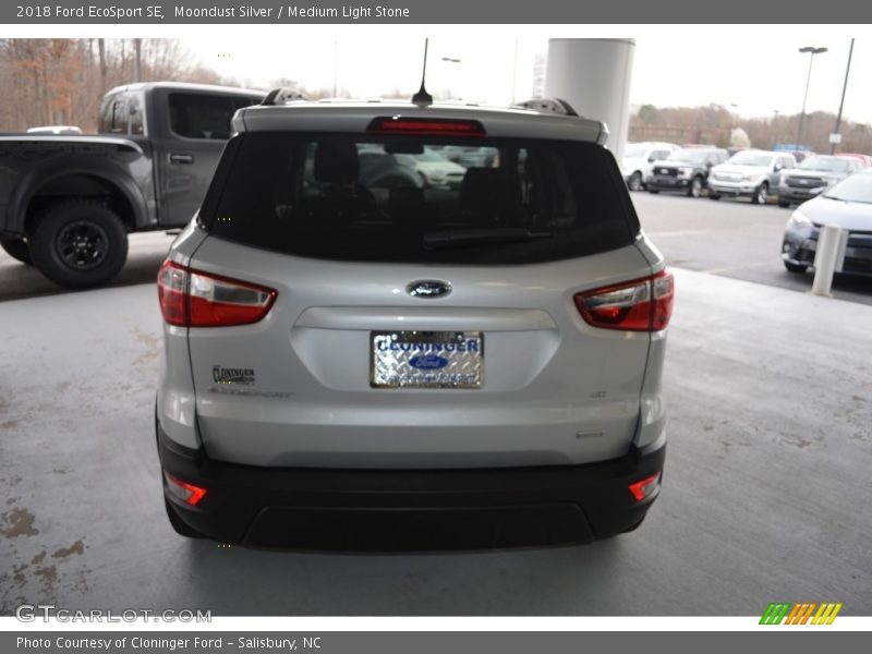 Moondust Silver / Medium Light Stone 2018 Ford EcoSport SE
