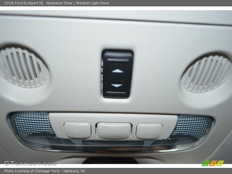 Moondust Silver / Medium Light Stone 2018 Ford EcoSport SE