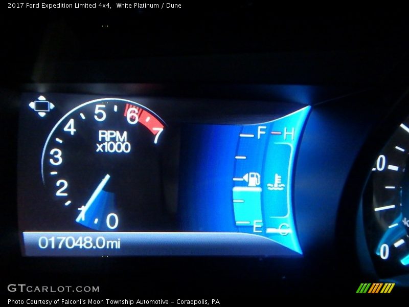 White Platinum / Dune 2017 Ford Expedition Limited 4x4