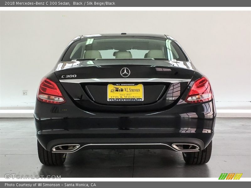 Black / Silk Beige/Black 2018 Mercedes-Benz C 300 Sedan