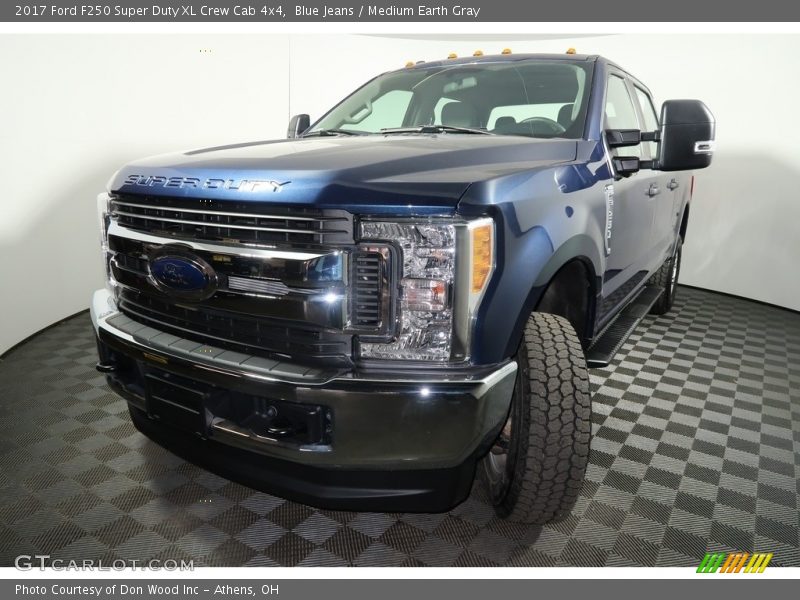 Blue Jeans / Medium Earth Gray 2017 Ford F250 Super Duty XL Crew Cab 4x4