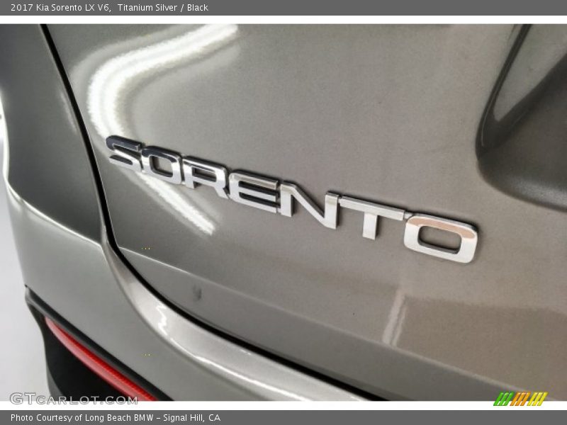 Titanium Silver / Black 2017 Kia Sorento LX V6