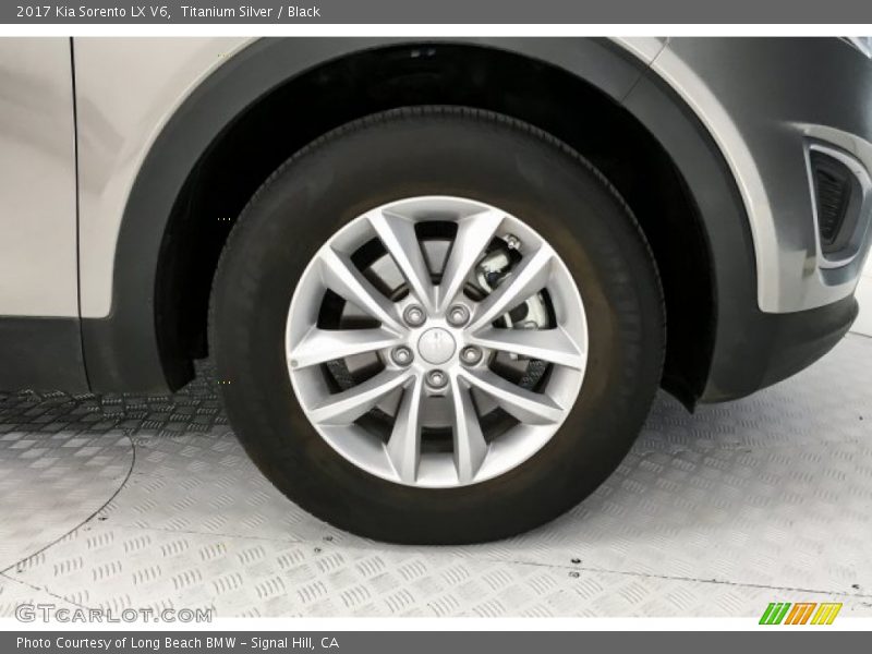 Titanium Silver / Black 2017 Kia Sorento LX V6