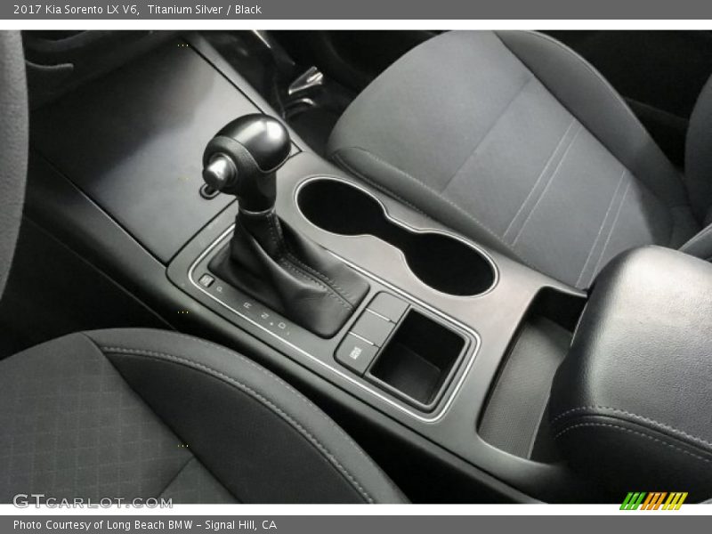 Titanium Silver / Black 2017 Kia Sorento LX V6